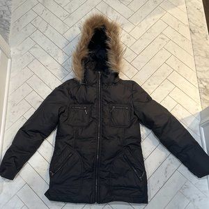 Steve by Searle Size medium winter coat. Faux fur on hood.